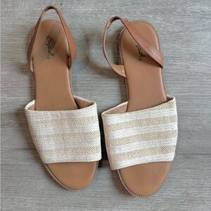 Women's Tan and Cream Sandals QUPID size 10